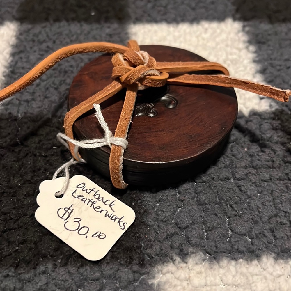 Real Leather Coaster set of 6 with Flyer-de-lis
